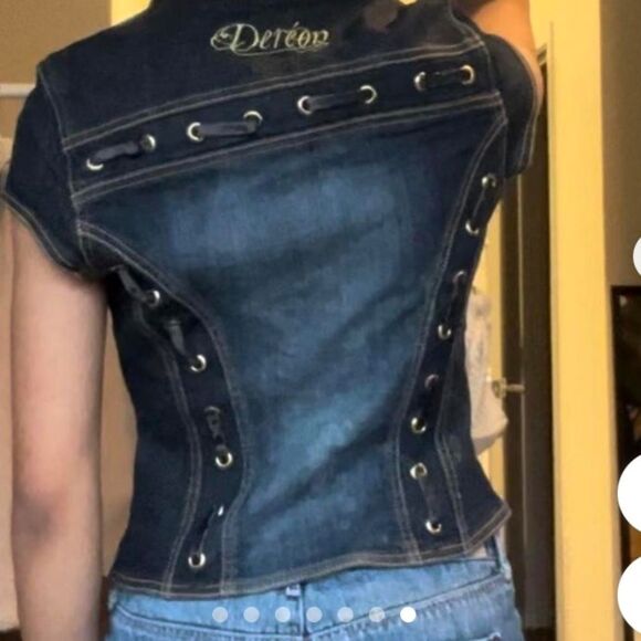 Dereon Blue Denim Vest with Zipper - Picture 10 of 10